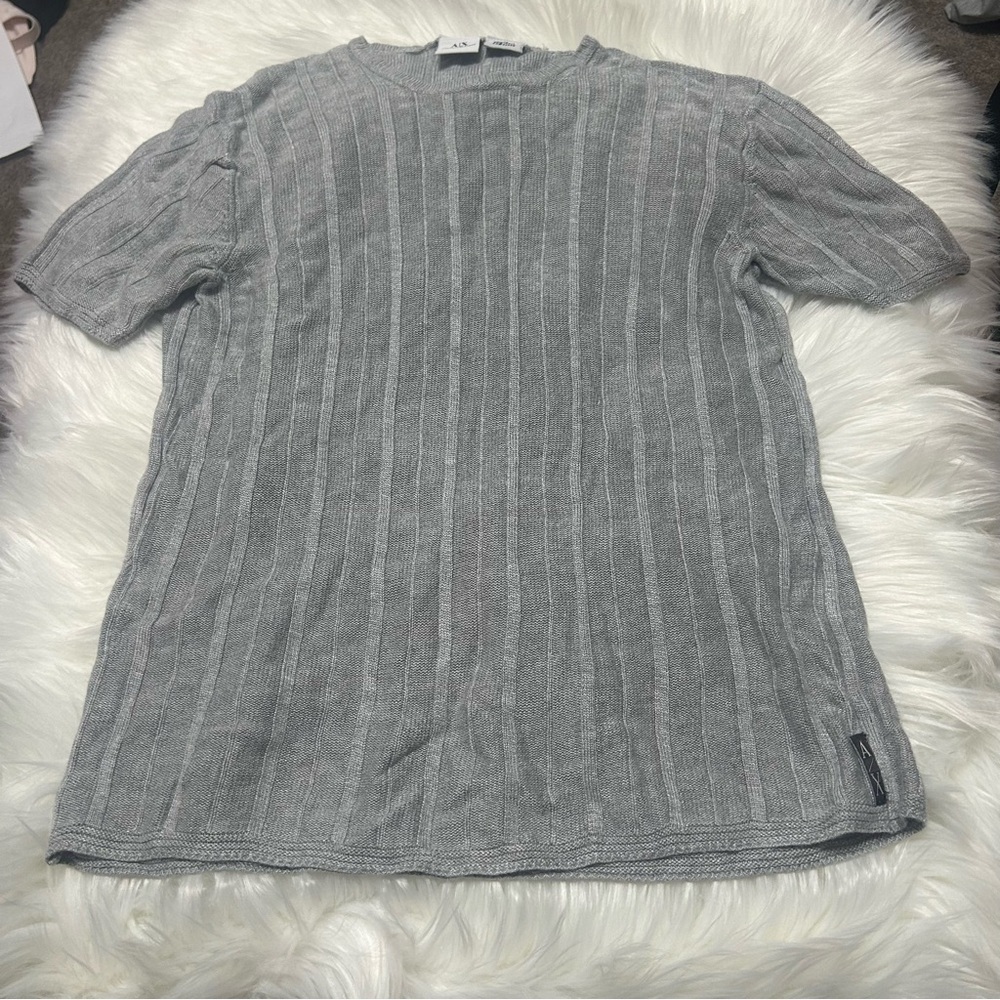Size M Women’s Armani Exchange Gray Short Sleeved Sweater E2